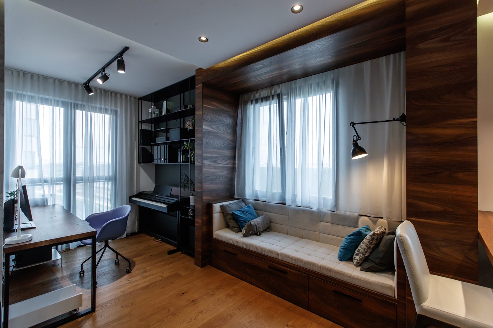 Мягкие элементы для сидений в комнате 