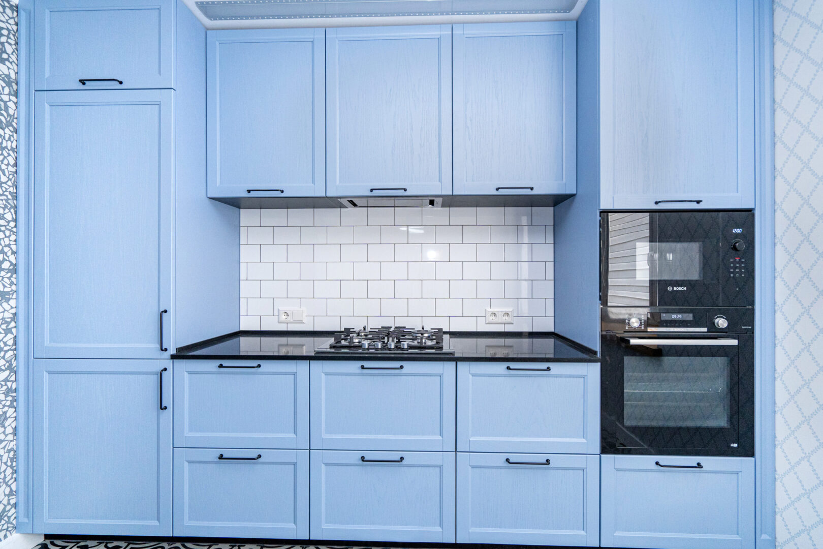 Кухня в неоклассическом стиле - фото 1