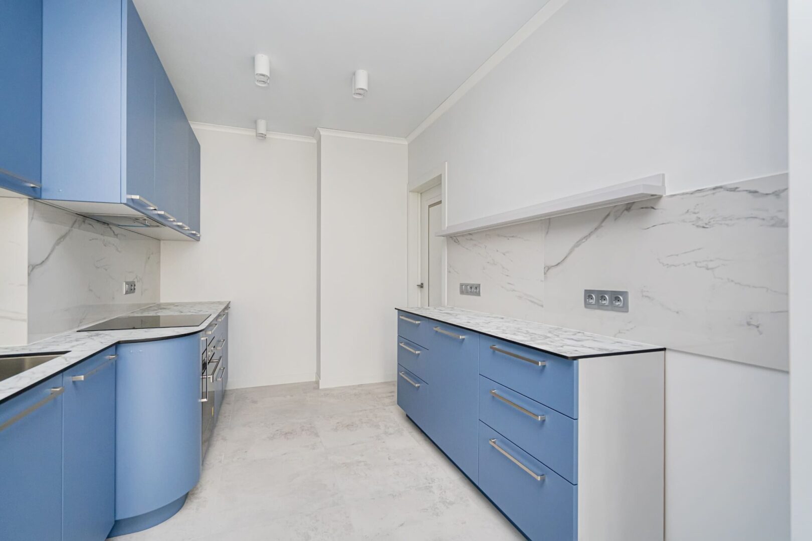 Кухня в светлых тонах - фото 3